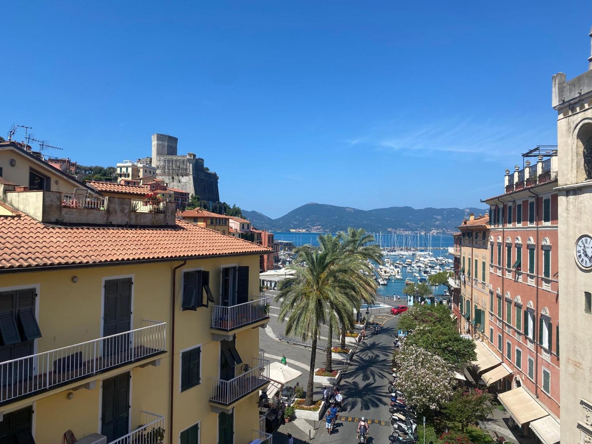 Bussola In Holidays - Apartment